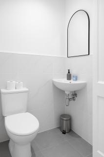 Gorgeous 3BR House with Garden, Pool Table & Near Big Ben - 7