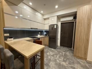 ''The View Apartment ''- CITY CENTER Chic 1 Bedroom, Stunning Balcony View - 3