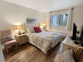 Woods Village 43 - 1