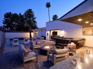 Sunset - Private Pool & Spa - Walk to Old Town - 0