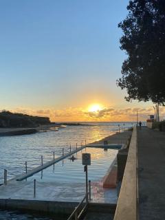 Clovelly Beach Escape - Walk to Beach - AC and Parking included - 7