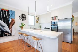 Clovelly Beach Escape - Walk to Beach - AC and Parking included - 8