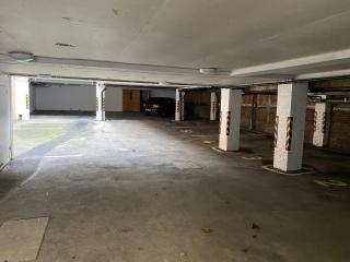 The Rye Retreat - 1BR Modern Design with Smart TV & Secure Underground Parking in Central High Wycombe HP13, Sleeps 3 - 0