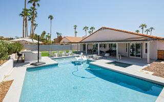 Bohemian Resort-Pool, Spa, Golf, Bar, BBQ, &Games! - 2