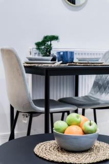 The Rye Retreat - 1BR Modern Design with Smart TV & Secure Underground Parking in Central High Wycombe HP13, Sleeps 3 - 3