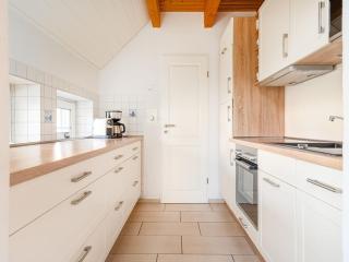 Holiday home with 2 bedrooms - 4