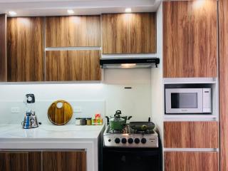 Luxury Apartment with Jacuzzi 2 Bedroom 2 Bath - 0