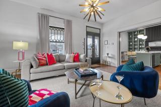 Southern Elegance-Private Hot Tub-Walk to 12 S - 2