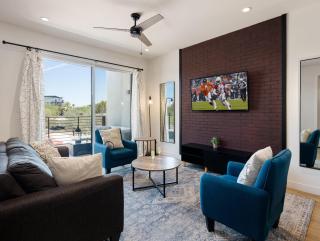 HiRise - Modern Luxe - Jacuzzi - Heart of Old Town - 0