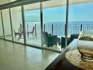 Grand Venetian Beachfront Condos - 8