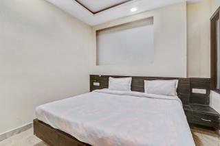 Hotel O Needee Inn - 1