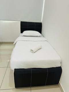 Seaview Condo A31 #Queensbay#SPICE - 3