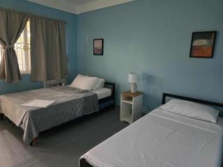 Daet Crashpad 6-10pax - 2