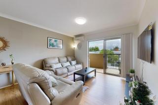 Sweet Mango Hill Apartment w Convenient Location - 0