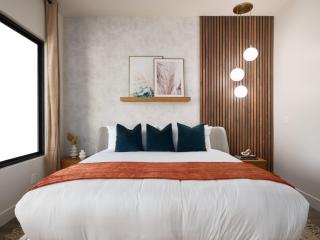 Sundown - 2 Homes w/ Private Pools - In Scottsdale - 2