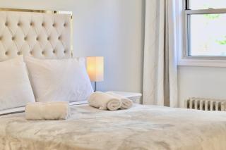 2-Bedroom Apartment 15 Minutes From Manhattan in LIC Astoria Queens - 5