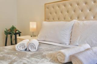 2-Bedroom Apartment 15 Minutes From Manhattan in LIC Astoria Queens - 3