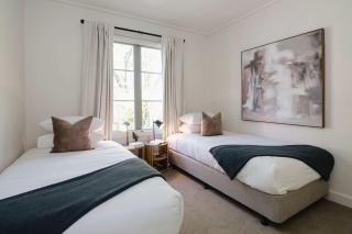 The Wellington Crescent Urban Retreat - 6