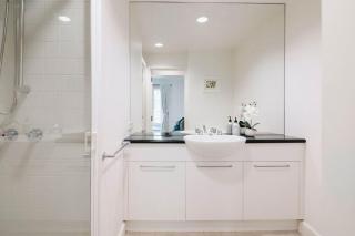 The Wellington Crescent Urban Retreat - 1