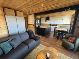 Appartement rénové 3 pièces, Alpe d'Huez, balcon, parking - FR-1-405-375 - 4