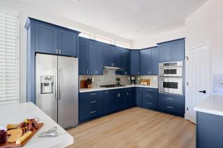 Citrus-Pool & Spa-Walk 2 restaurants, shops & bars - 1