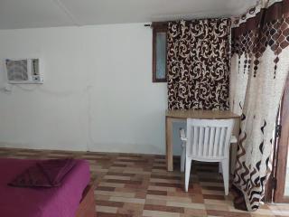 Cafe Nikos Resto Bar Beach Cottages & Rooms - 2