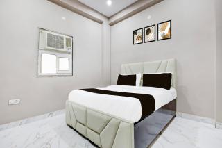 Super Collection O Sector 33 Gurgaon - 2