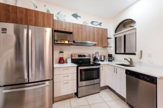 Surfside Potrero Condo with swimming pool - 8