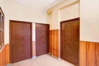 Super Hotel O Dehradun City Centre - 2