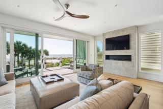 GP64: 64 Grand Pavilion - 6