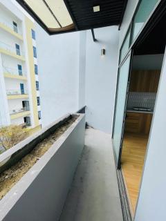 The Royal Landmark Skyline Residences - 4