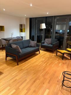 Lovely spacious flat near Olympic stadium - 7