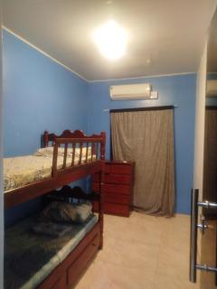 Casa com 2 quartos, ar e carro a disposição - 6