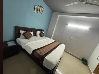 Hotel R Villa - Near Hauz Khas Fort - 7