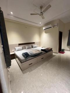 Hotel Jaipur In, Jatipura Parikrama Marg Near Mukharvind Temple - 4