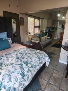 Primrose Accommodation - George - 9