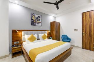 Hotel Travana Stay at Pitampura - 8