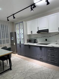 Уютная квартира у Дендропарка - 1