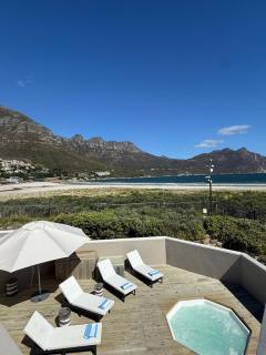 Pingu Beachhouse with Jacuzzi Hout Bay Cape Town - 7