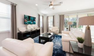 Fabulous 5 Bdrm Villa with Game Room in Encore - 0