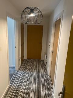 Elegant 2-Bedroom City Apartment - 9