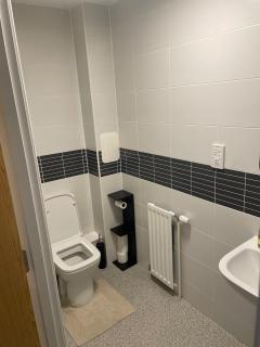 Elegant 2-Bedroom City Apartment - 7