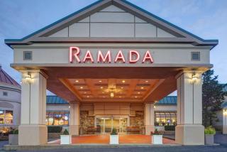 Ramada by Wyndham State College Hotel & Conference Center - 8