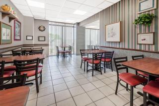 Days Inn by Wyndham Amarillo East - 3