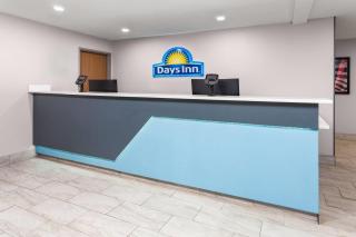 Days Inn by Wyndham Eagle River - 5