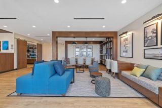 Everhome Suites Corona - 6