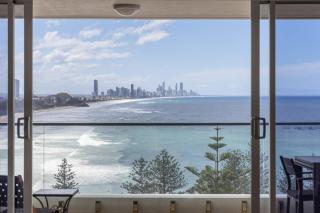 Beachfront Luxury on Burleigh Hill Casa del Mar - 0