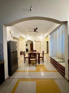 Cozy Apartment in heart of city near metro - 9