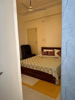 Cozy Apartment in heart of city near metro - 3