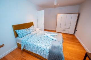 Cozy room in yellow - 3